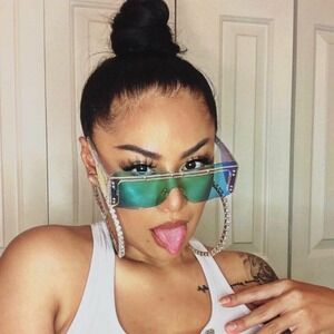 Shield‎ Sunglasses Iridescent Lens Rivet Detail Fashion Sun Glasses Women Lentes